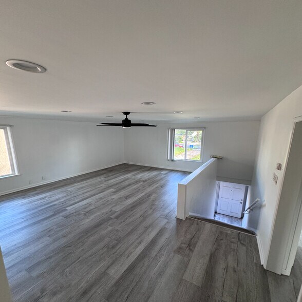 Building Photo - 5527 Radford Ave