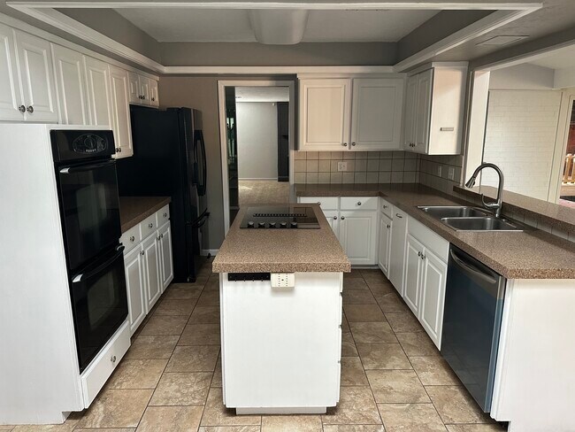 Building Photo - 10309 Harvest Moon Ave