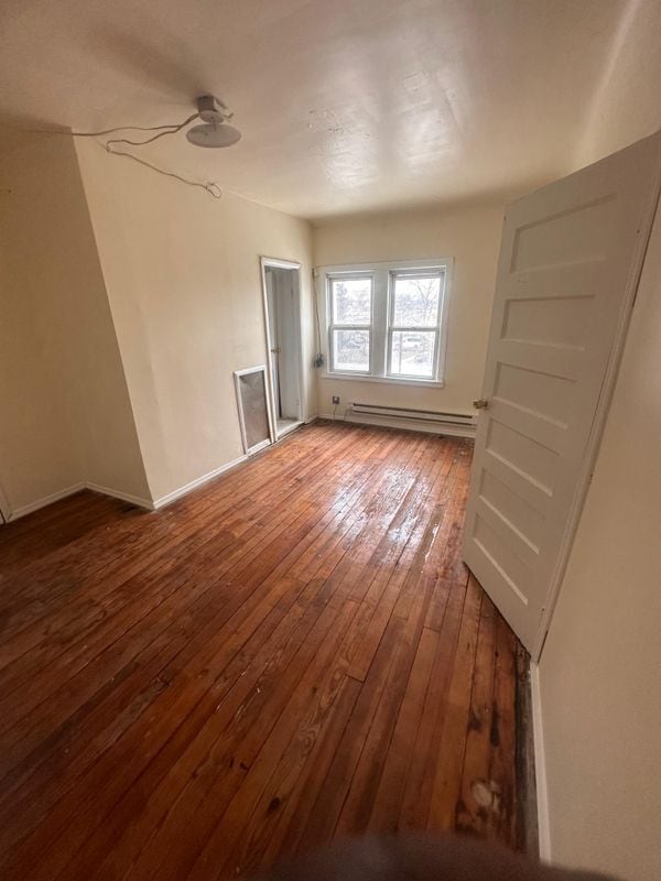 Building Photo - 45 Finlay Pl