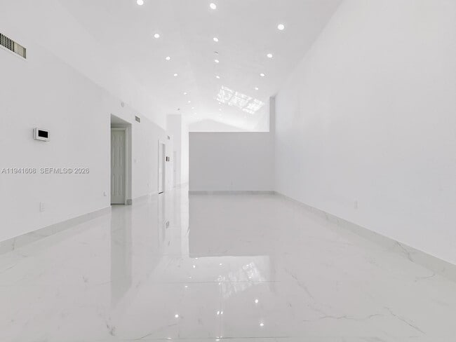 Building Photo - 8714 NW 153rd Terrace