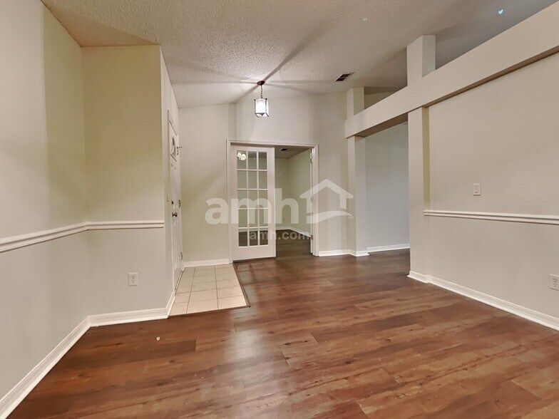 Building Photo - 10157 Rising Mist Ln