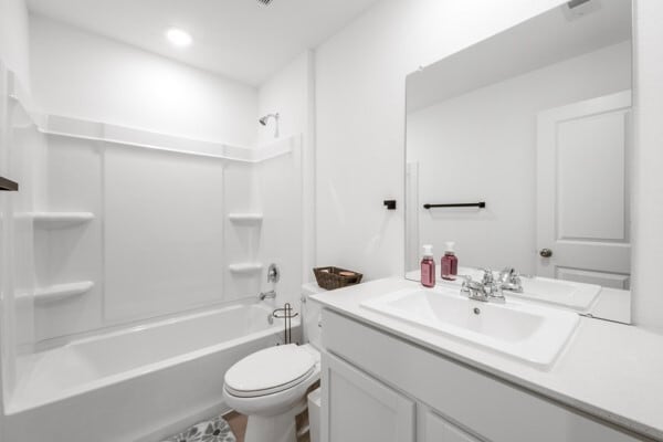 Building Photo - 18279 Via Aurelia Dr