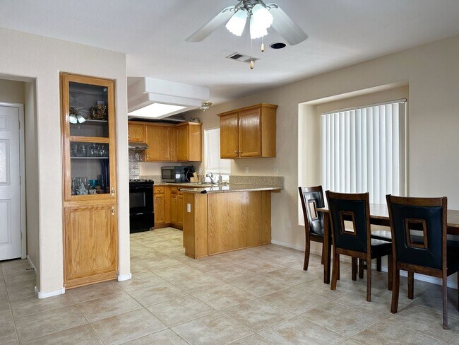 Building Photo - Beautifully Maintained Home Near Schools &...