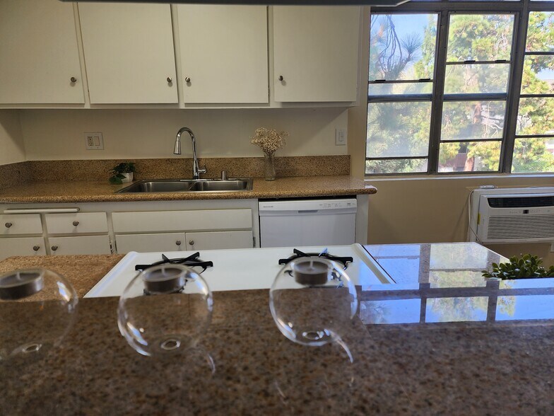 Building Photo - 456 S Harvard Blvd