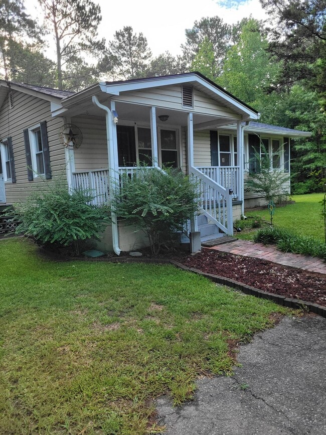 Building Photo - 106 Morgan Ware Road Dr