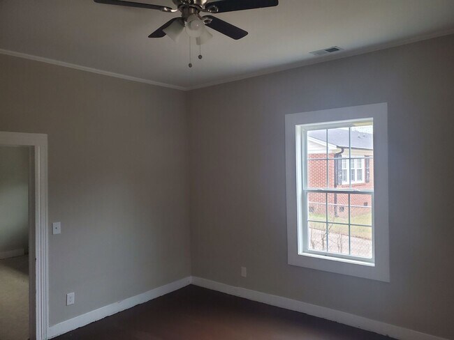 Building Photo - Newly remodeled home in Anderson SC