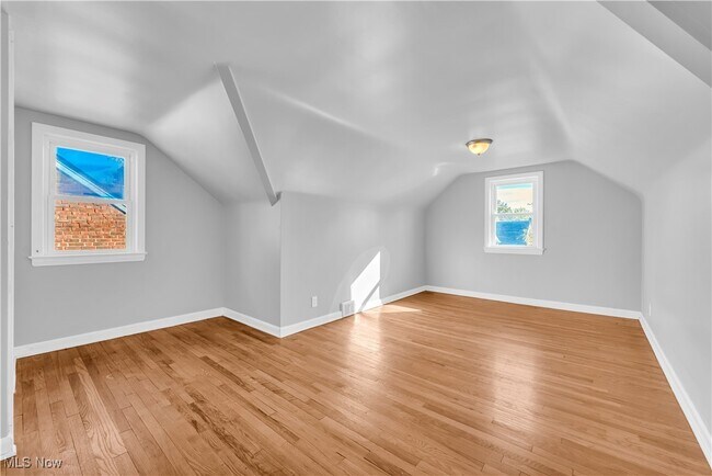 Building Photo - 4061 Verona Rd