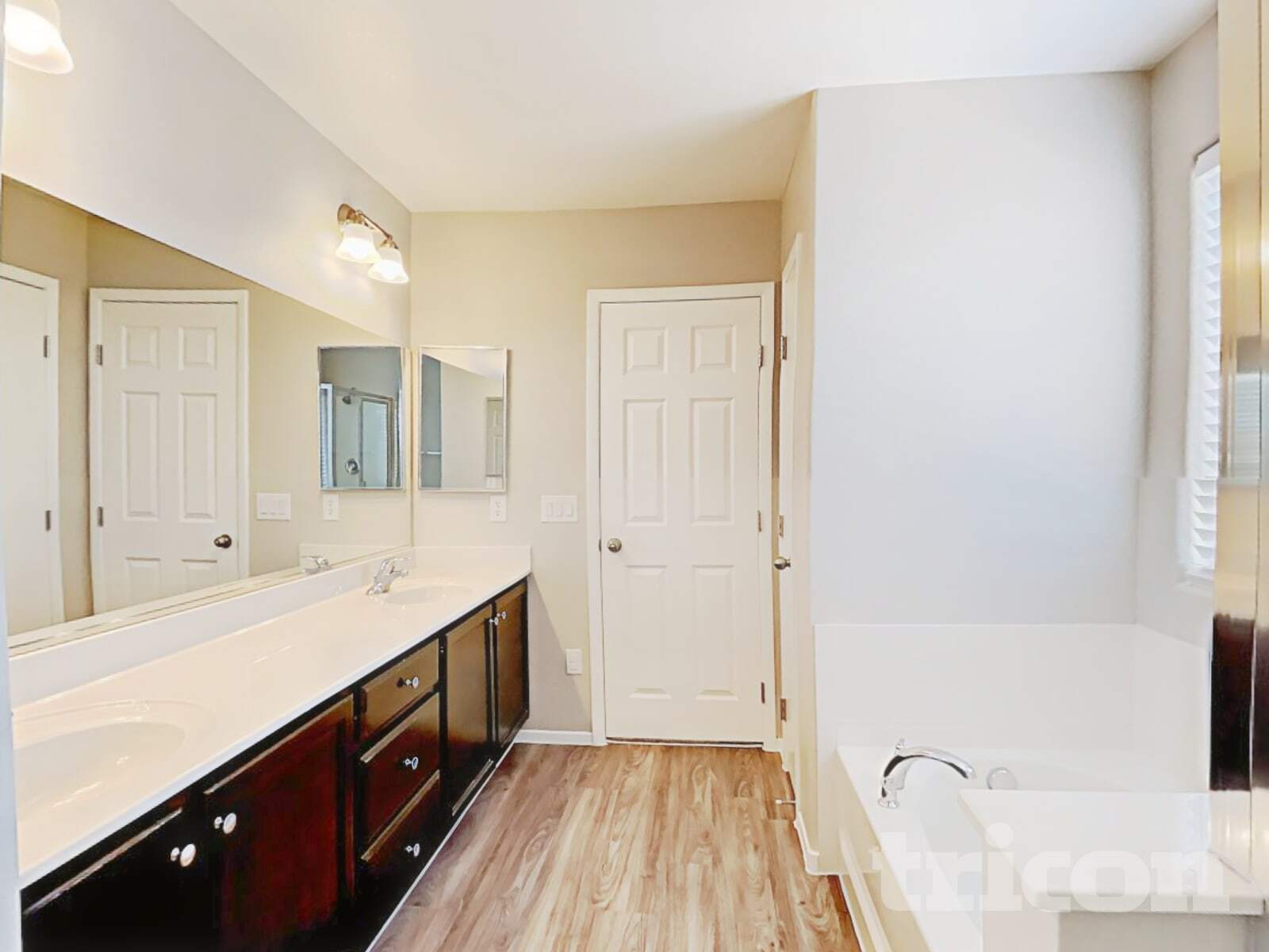 Building Photo - 5686 Diamond Palm Ct