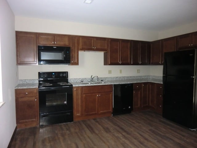 Building Photo - 24 Heritage Pl