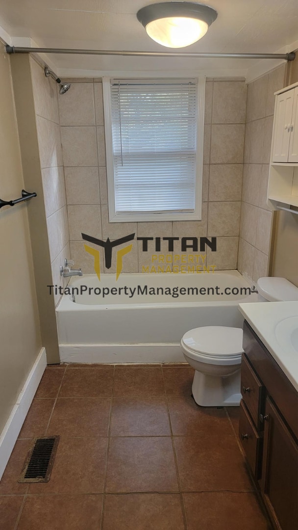 Building Photo - 2bed/2bath home with bonus area