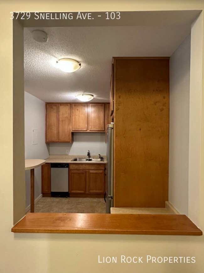 Building Photo - 3729 Snelling Ave