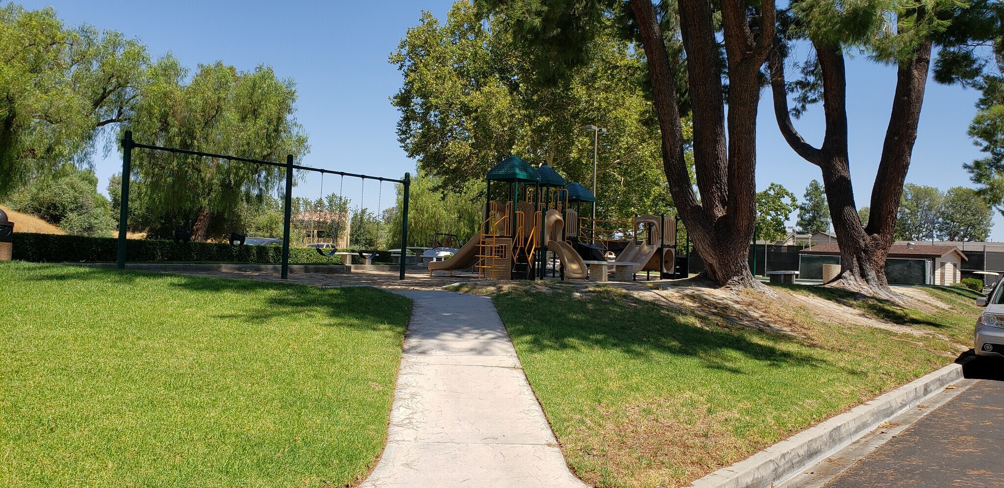 Building Photo - 24518 Nicklaus Dr