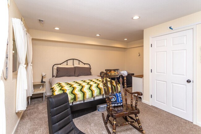Building Photo - Charming 4-Bedroom Home in Prime Location!!!