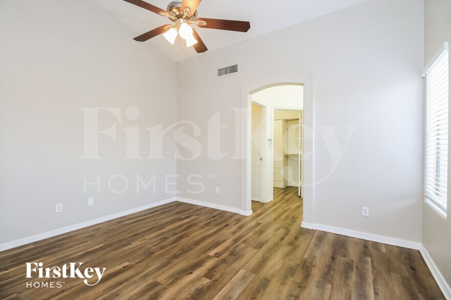 Building Photo - 13338 W Boca Raton Rd