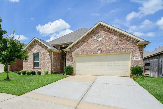 Building Photo - 4927 Lattimore Creek Dr