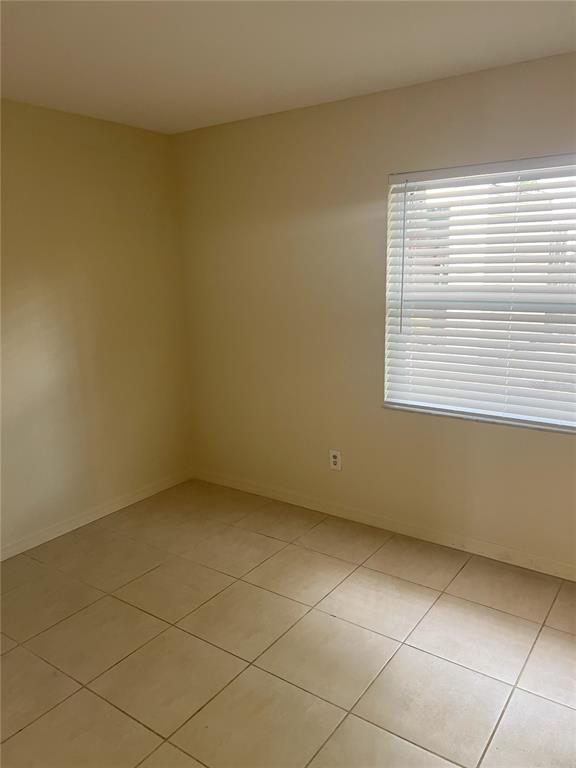 Building Photo - 953 Monroe Ct