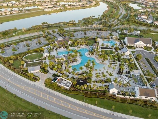 Building Photo - 14989 RedCove Pl