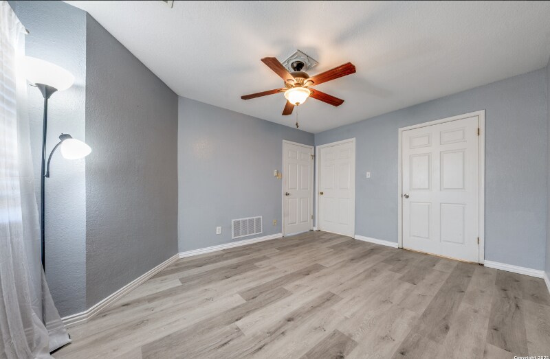 Building Photo - 11610 Vance Jackson Rd