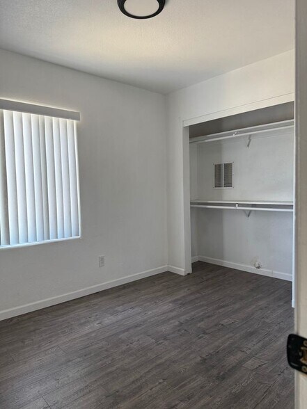 Building Photo - 5521 Trinidad Way