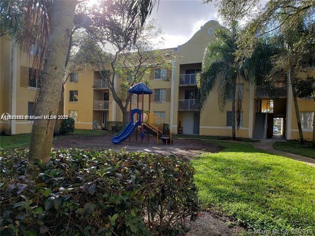 Building Photo - 777 SW 111th Way