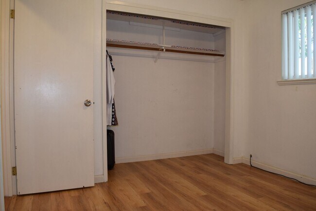 Primary Photo - 5525 Forestwood Dr