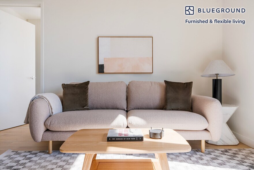 Building Photo - 1300 Yards Pl SE