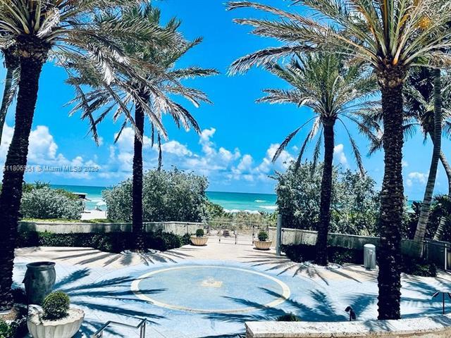 Building Photo - 6801 Collins Ave