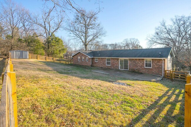 Building Photo - 610 Ashley Ct