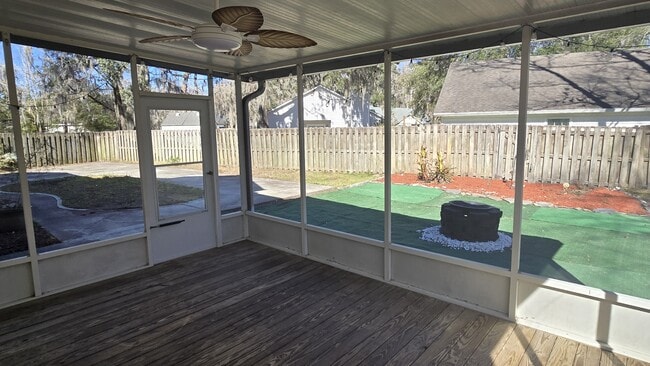 Building Photo - 22 Avocet Way