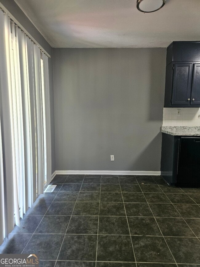 Building Photo - 4115 Cranwood Dr