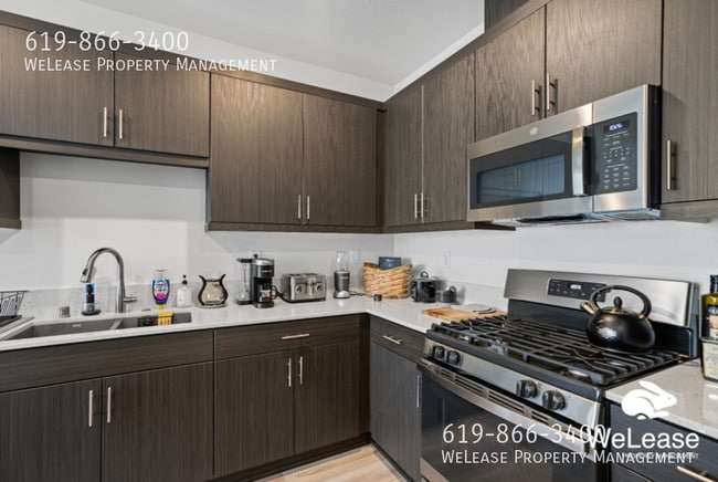Building Photo - 35152 Grove Trl