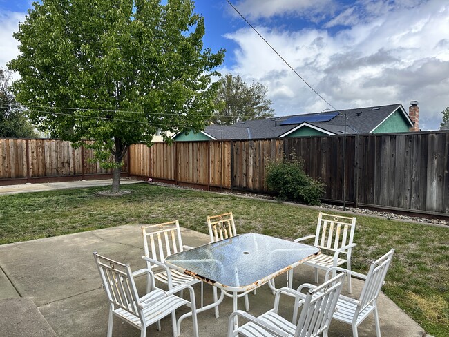 Backyard - 4864 Chablis Ct