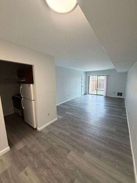Building Photo - 85 Lancaster Est