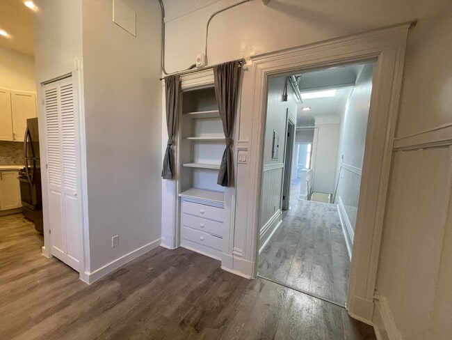 Building Photo - 1430 Stockton St