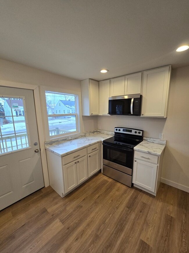 Building Photo - 1714 Erie Ct