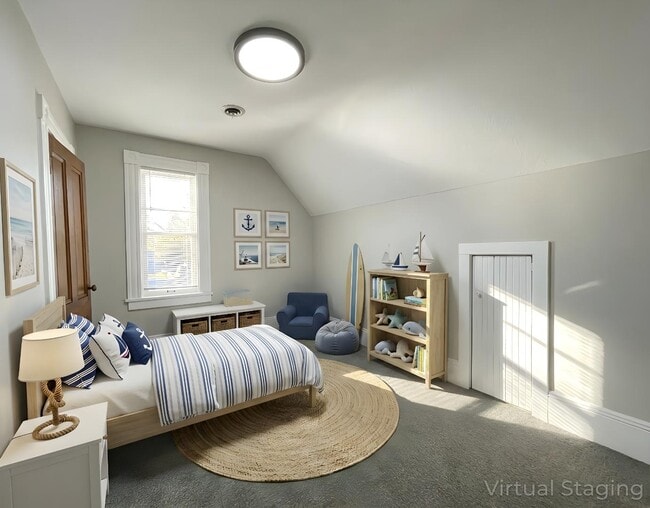 Building Photo - 405 Spruce St E