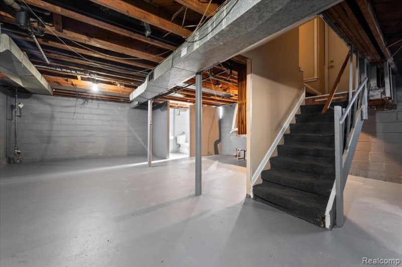 Building Photo - 14301 Freeland St