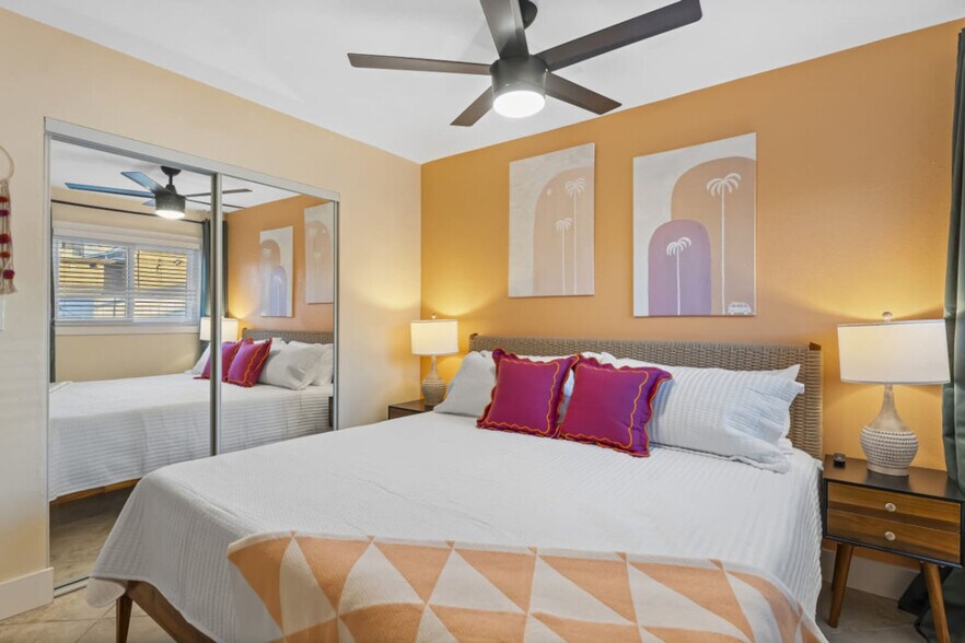 Building Photo - 79 S Brevard Ave