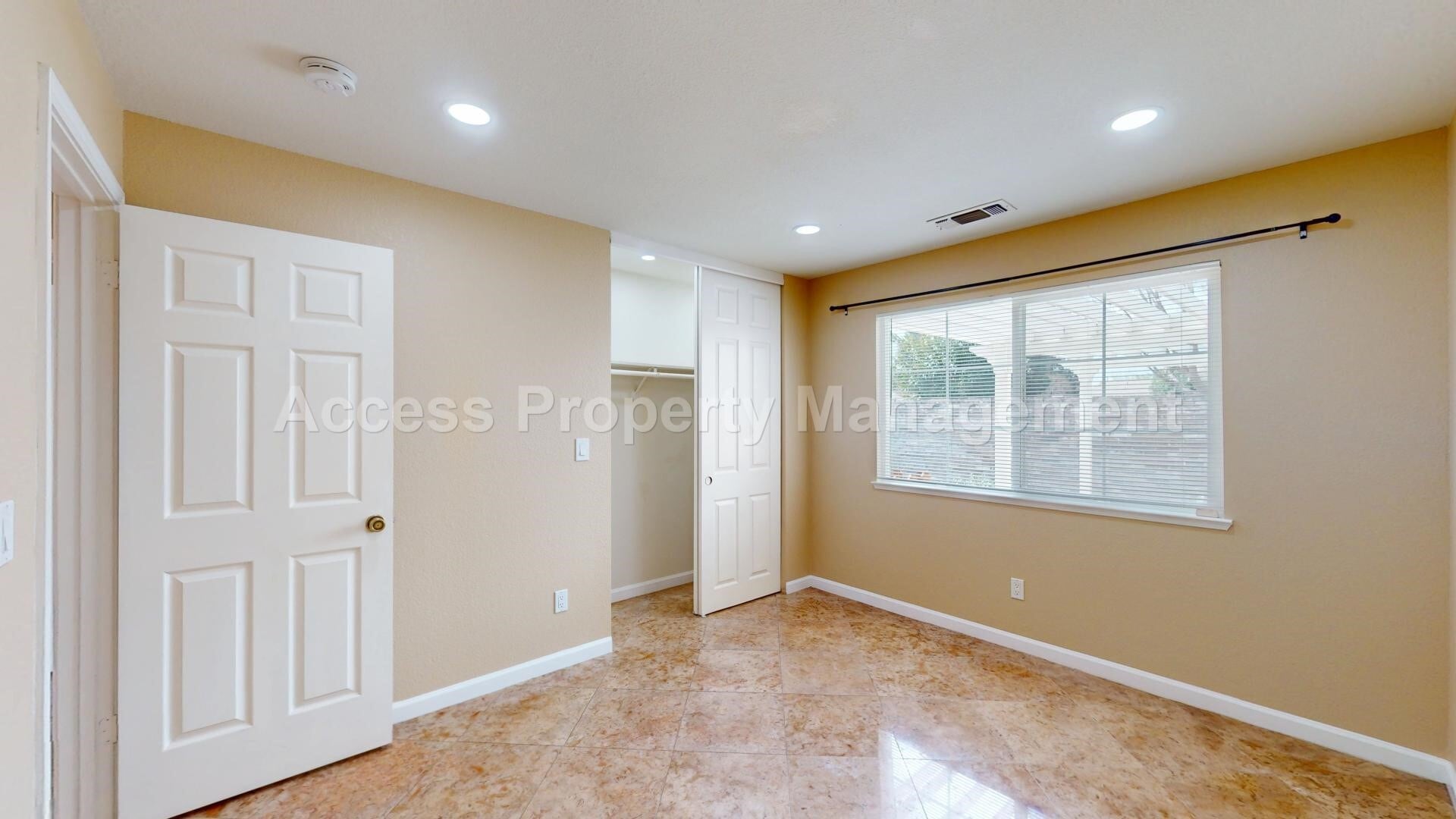 Building Photo - 2141 Norik Dr