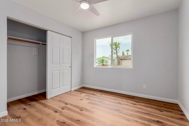 Building Photo - 10705 E Mercer Ln