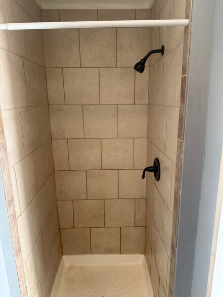 bathroom - 1305 Airbrake Ave