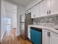 Building Photo - 212 15th St