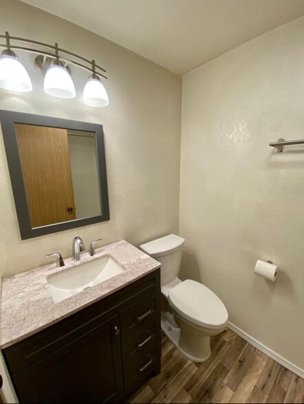 Building Photo - 10732 20th Pl W