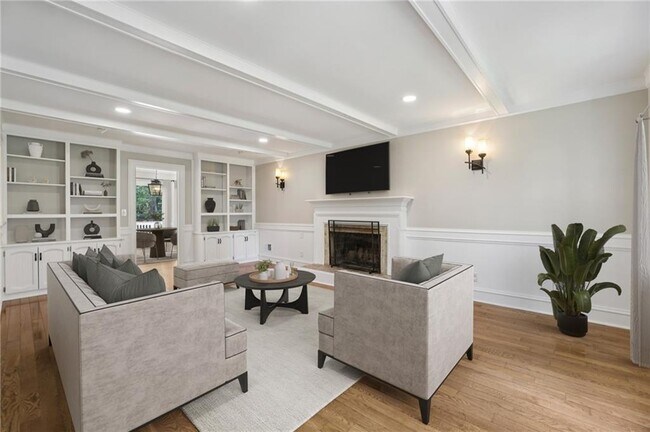 Building Photo - 5653 Trowbridge Dr