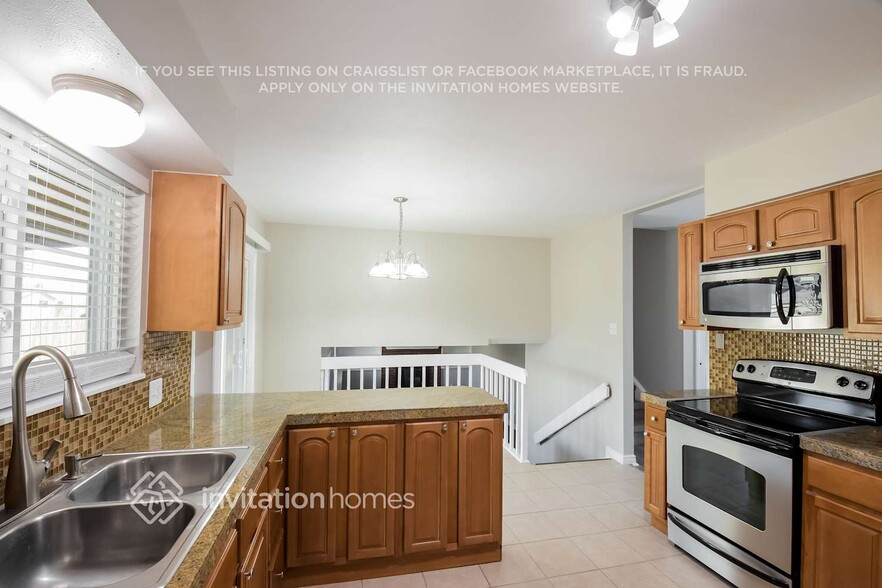 Building Photo - 9853 W 74th Way
