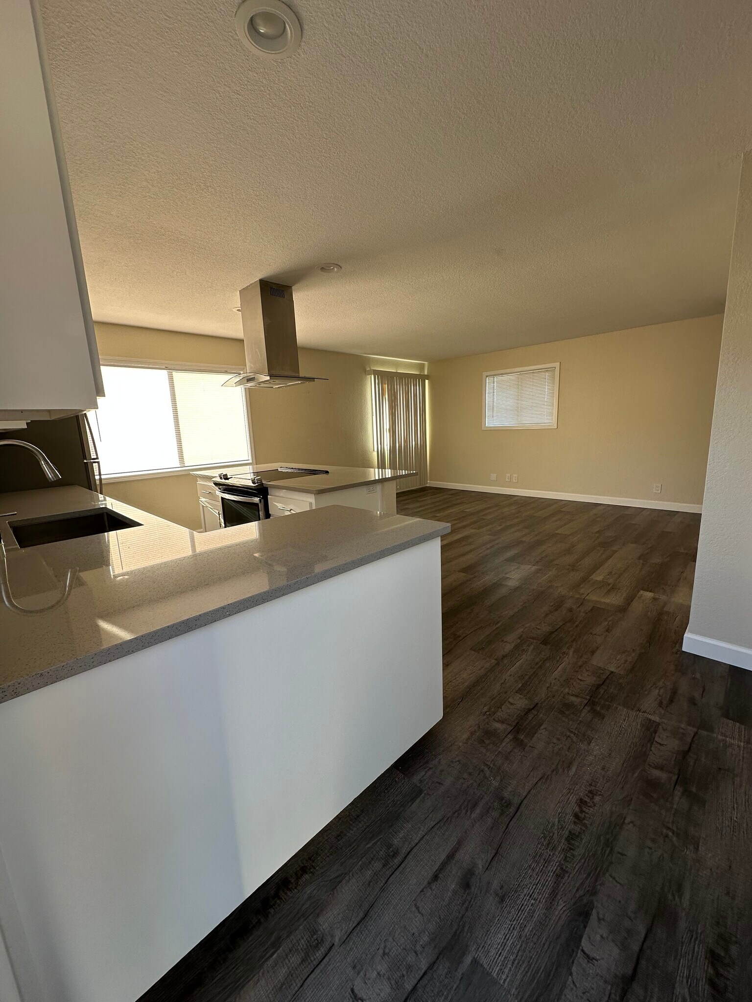 Building Photo - 4339 Santa Rita Rd