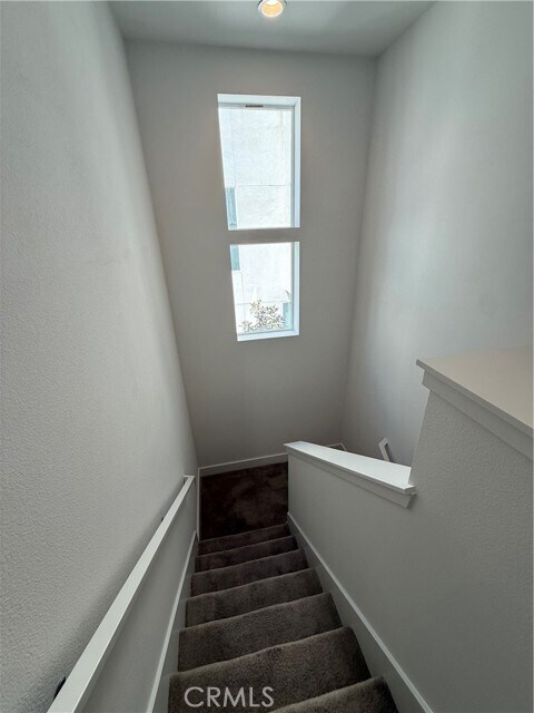 Building Photo - 820 Aloe Pl