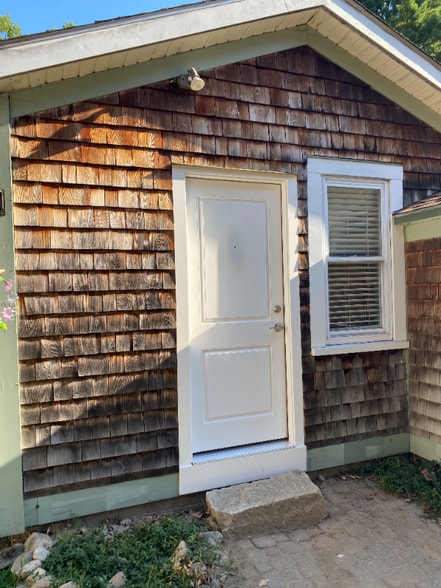 Primary Photo - 173 Merrill Rd