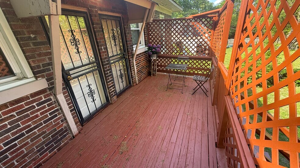 Building Photo - 88 N Willett St