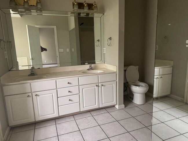 Building Photo - 1201 Deer Trail Rd